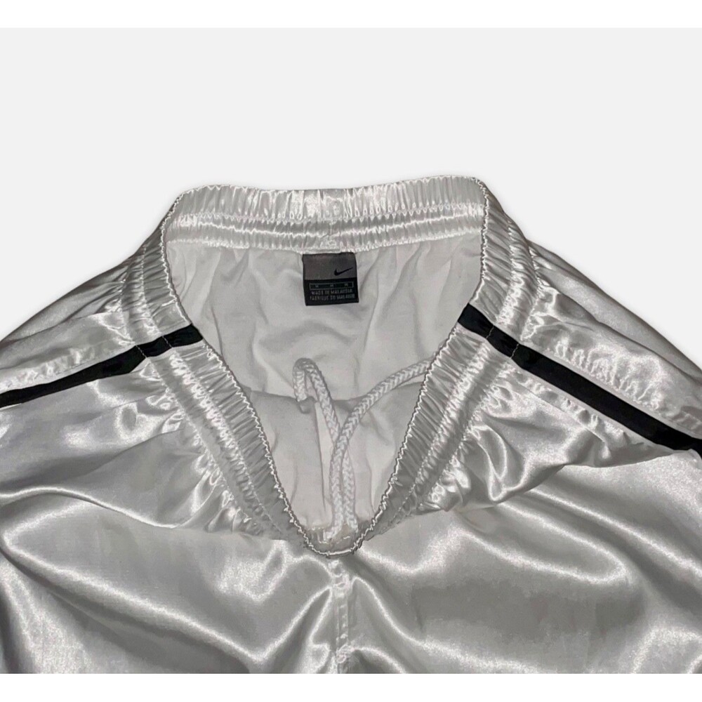 Vintage Nike America Soccer Shorts White Satin Shiny Nylon 90s Medium M - Picture 11 of 12